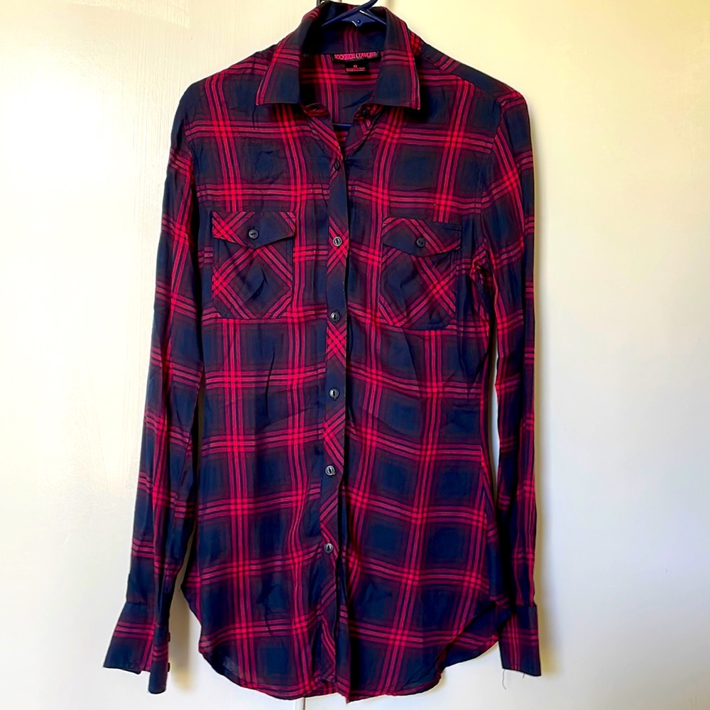 Women plaid dress shirt.